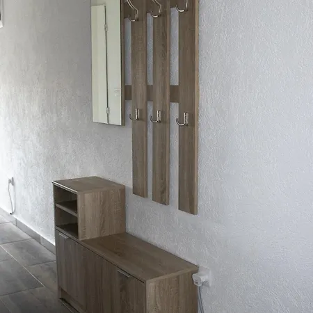 Apartament Nini *